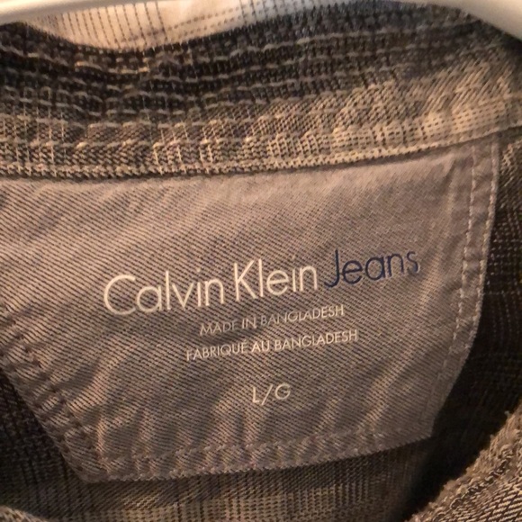 Men’s CK long sleeve, button down shirt - Picture 3 of 3